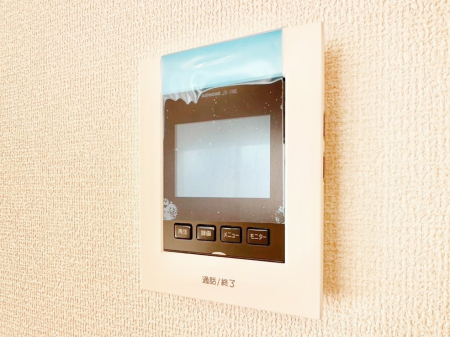 ���̑����� TV���j�^�[�t�C���^�[�t�H�����t���Ă��ăZ�L�����e�B�[��