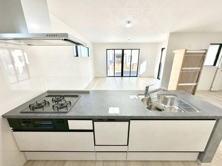 �L�b�`�� �������������I�ɁA�y�����I�V�X�e���L�b�`��  