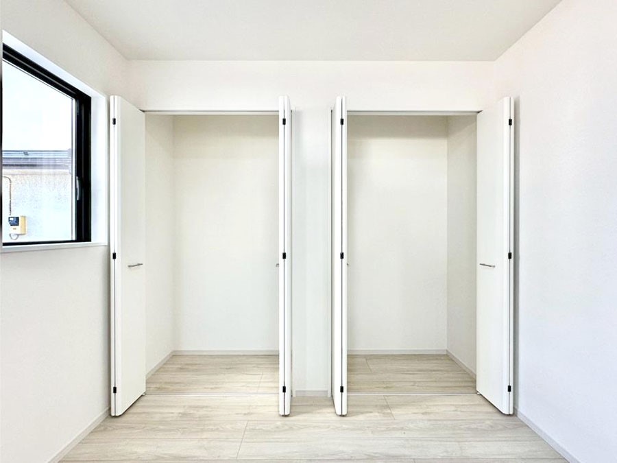 ���[ �����Ղ�̎��[�X�y�[�X�ŉ��K�ɕ�点���� 