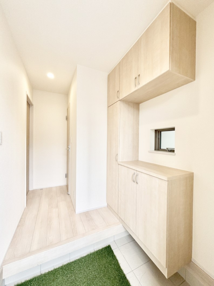 ���� ����I�𗘗p���āA���z�������������q�l�������ĂȂ��ł��܂��B