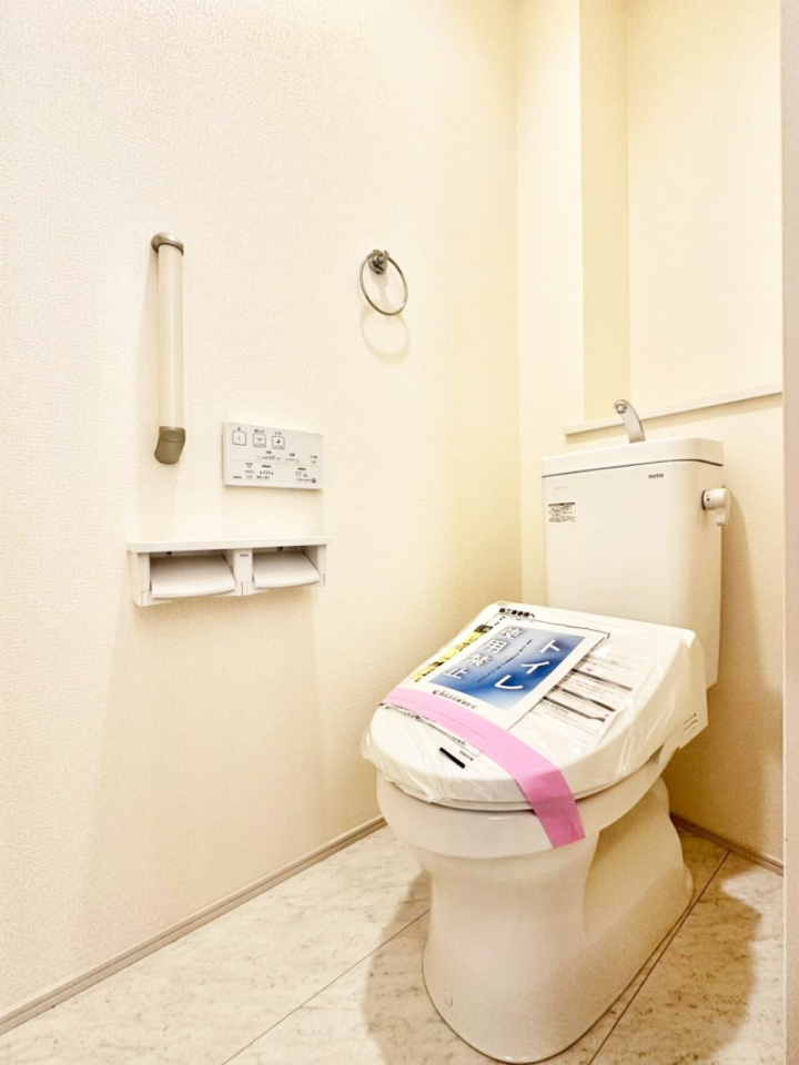 �g�C�� �g�C����1�K��2�K���ꂼ��ɔz�u����Ă��ĂƂĂ��֗��ł��B 