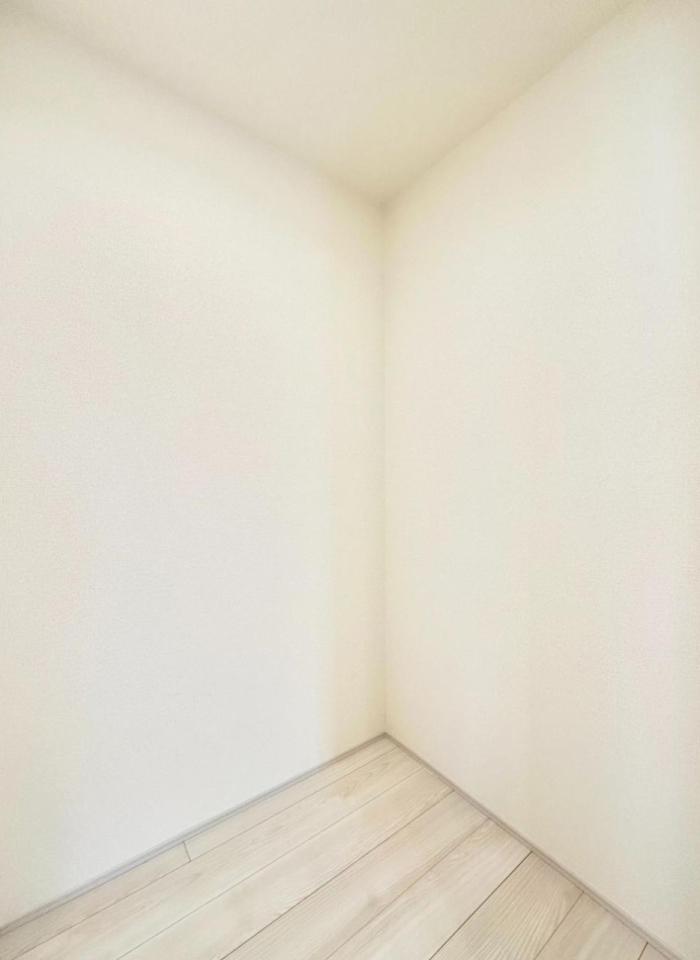 ���[ �H�i����p�i�̃X�g�b�N���X�b�L�����[�ł���p���g���[�t���ł��B