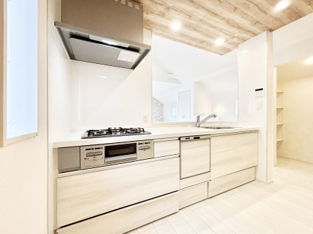 �L�b�`�� �L�X�Ƃ����g������̗ǂ��L�b�`���œ��X�̂��������y�����Ȃ肻��