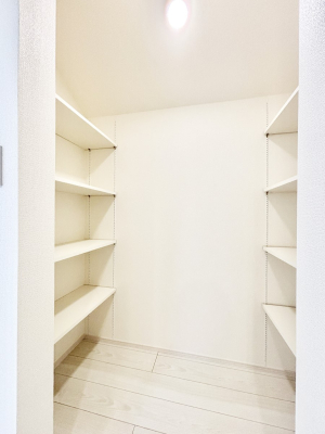 ���[ �H�i�̃X�g�b�N�⒲�����̕ۊǂɕ֗��ȉ��I�t���p���g���[