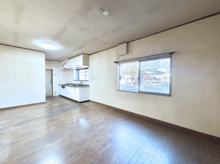 ���r���O �Z�ޕ��̌��������o�����A�C���e���A���l����̂��y���݂ȃ��r���O�ł��I 