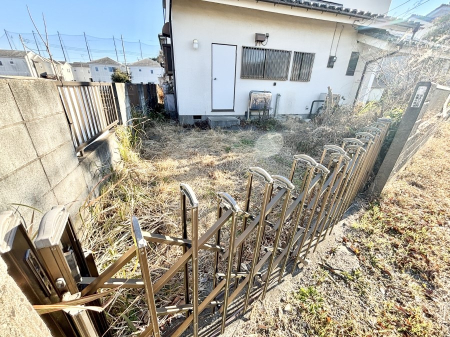  �����Ɍ������Ȃ����ԃX�y�[�X�B