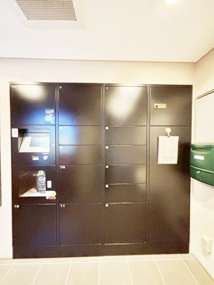 ̑ 玞̂ו̎󂯎łz{bNX