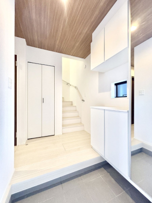 ���� �Ƒ��̋A��₨�q�l�������������}���錺��  