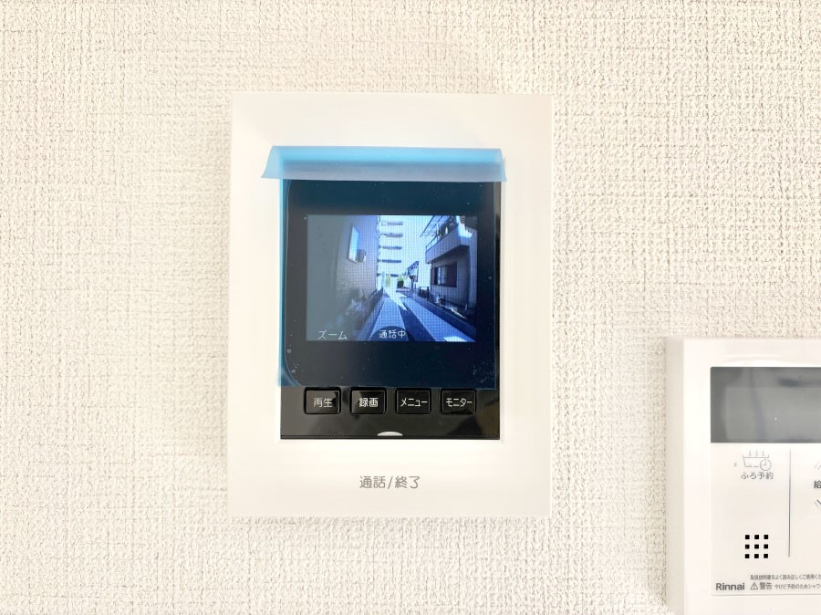 ���̑����� TV���j�^�[�t�C���^�[�t�H�����t���Ă��ăZ�L�����e�B�[��