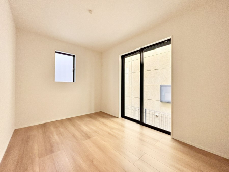 ���̑� 1�K�̃T�[�r�X���[��5.15��