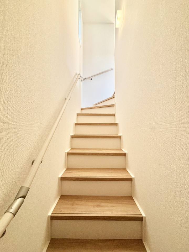 ���̑� ���S�����l�����K�i�ɂ͎肷���ݒu���Ă��܂��@