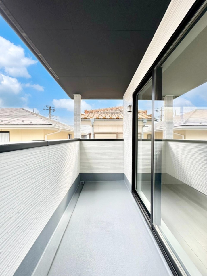 �o���R�j�[ �㕔�ɉ������������Ă���̂ŋ}�ȉJ�̎��ɂ����S�ł��B