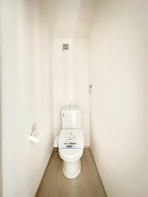 �g�C�� �g�C���͈��S�̂Q�ӏ��I���̃o�^�o�^������S�ł��B