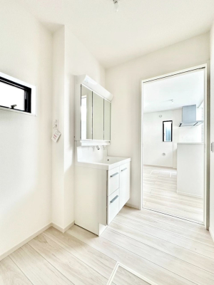 ���ʑ�E���ʏ� ���q���񂪂������A��􂢂����ł��Ă��ꂻ���Ȑ��ʏ��I