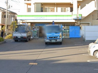 ���ӊ� �R���r�j 160m �t�@�~���[�}�[�g �Y�a�̉ƈ꒚�ړX