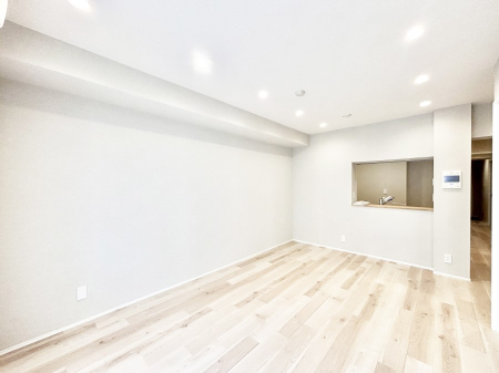 rO Ƒ̓₩Șbŕ܂閾邢rO