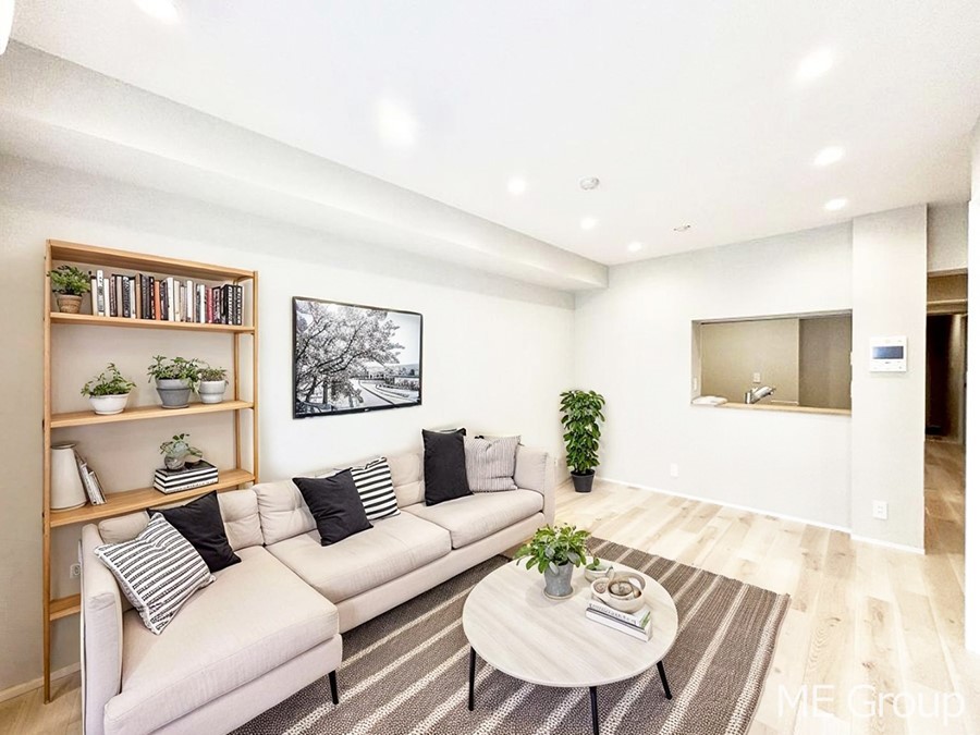 rO ͋Ĉkcj͉Ƒ݂Ȃ̉KԁƋCGł