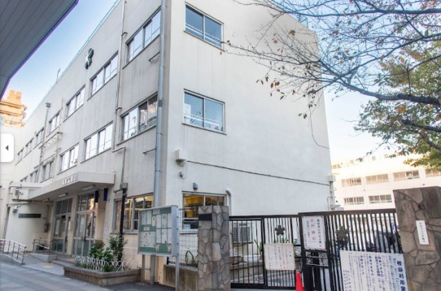 ���ӊ� ���w�Z 400m �r��旧�ԓy���w�Z