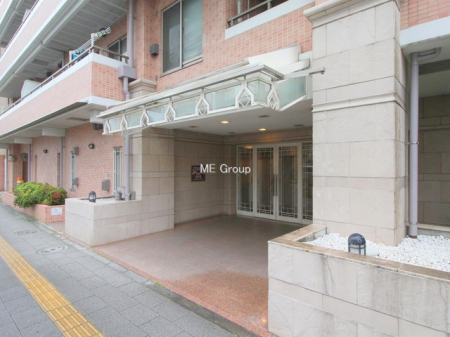 �G���g�����X -