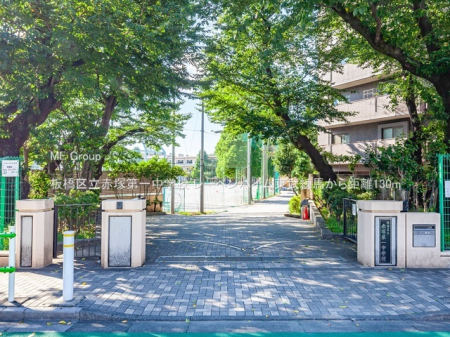 ���ӊ� ���w�Z 130m ���旧�Ԓˑ�ꒆ�w�Z