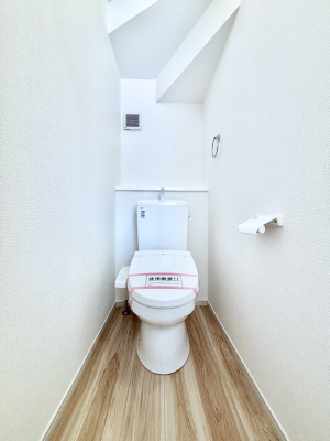 �g�C�� �E�H�V�����b�g�t���g�C����1�K��2�K���ꂼ��ɔz�u����Ă��ĂƂĂ��֗��ł��B 