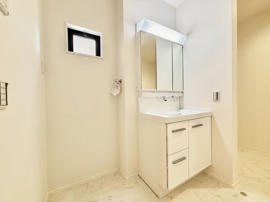 ���ʑ�E���ʏ� ���邢���ʏ��͖����̐g�x�x���y�����ł����Ⴂ�����ł��B