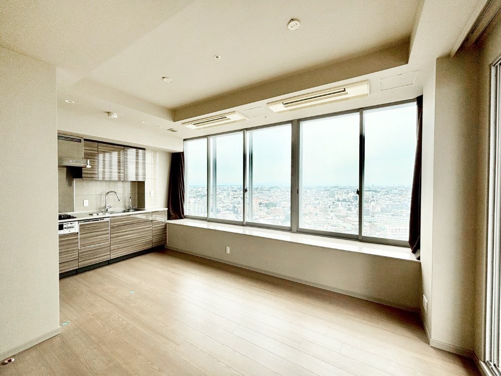 ���̑����� �傫�ȑ����炽���Ղ�̗z���ƕ����������郊�r���O  