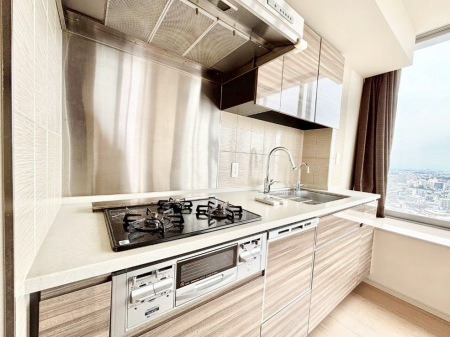 �L�b�`�� �������������I�ɁA�y�����I�V�X�e���L�b�`��