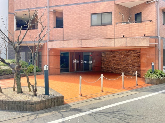 �G���g�����X -