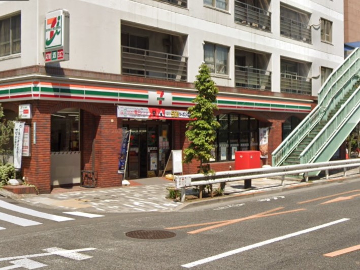 ���ӊ� �R���r�j 100m �Z�u��-�C���u�� ��r�܂P���ړ�X