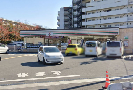 ���ӊ� �R���r�j 240m �Z�u��-�C���u�� ������ݏ��w�Z�O�X