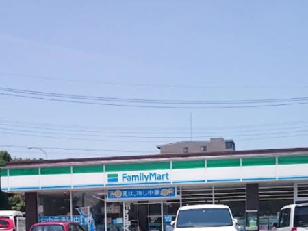 ���ӊ� �R���r�j 400m �t�@�~���[�}�[�g ��z���˓X