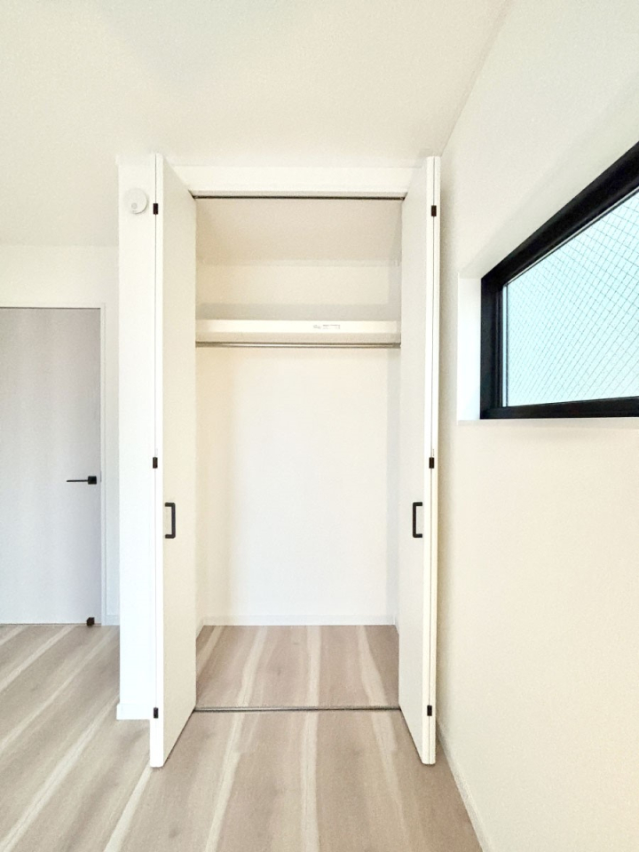 ���[ �����Ղ�̎��[�X�y�[�X�ŉ��K�ɕ�点���� 