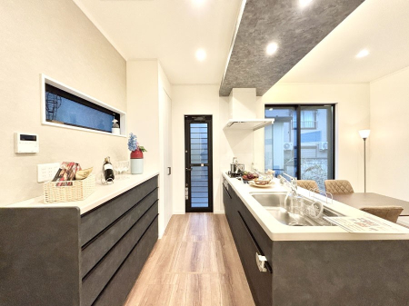 �L�b�`�� �����g���L�b�`��������A�g���₷�����������̂��₷���ɂ������܂����B 