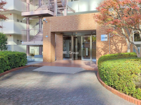 �G���g�����X -