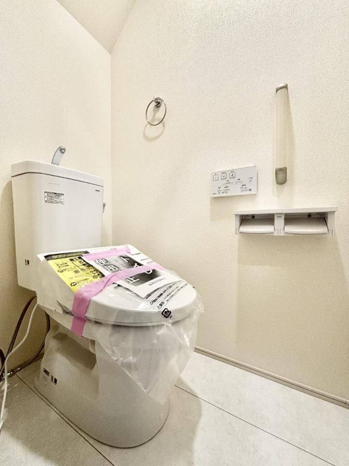 �g�C�� �g�C����1�K��2�K���ꂼ��ɔz�u����Ă��ĂƂĂ��֗��ł��B 