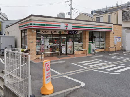 ���ӊ� �R���r�j 200m �Z�u��-�C���u���n�c�����T���ړX