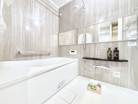 ���� ����̔�������Ă���閾�邢�������̂���o�X���[��  