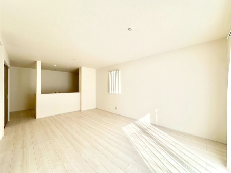 ���r���O �Z�ޕ��̌��������o�����A�C���e���A���l����̂��y���݂ȃ��r���O�ł��I 