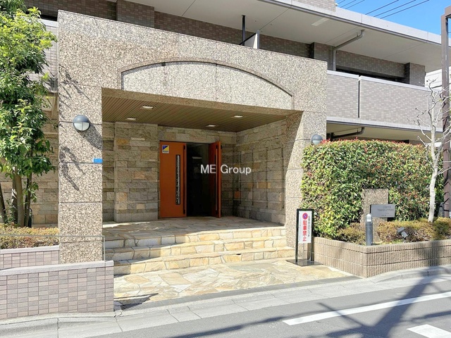 �G���g�����X -