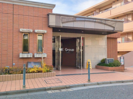 �G���g�����X -