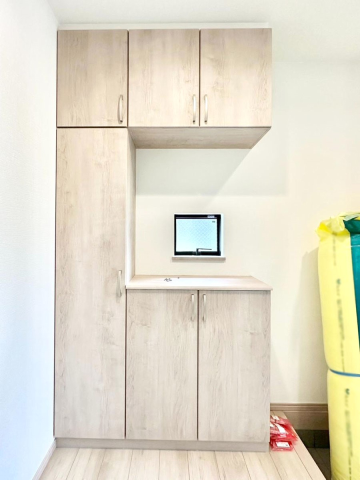 ���̑����� �����Ղ���[�ł���V���[�Y�{�b�N�X�ŉƑ��S���̌C���A���ւ�������B  