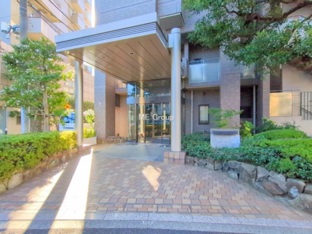 �G���g�����X -