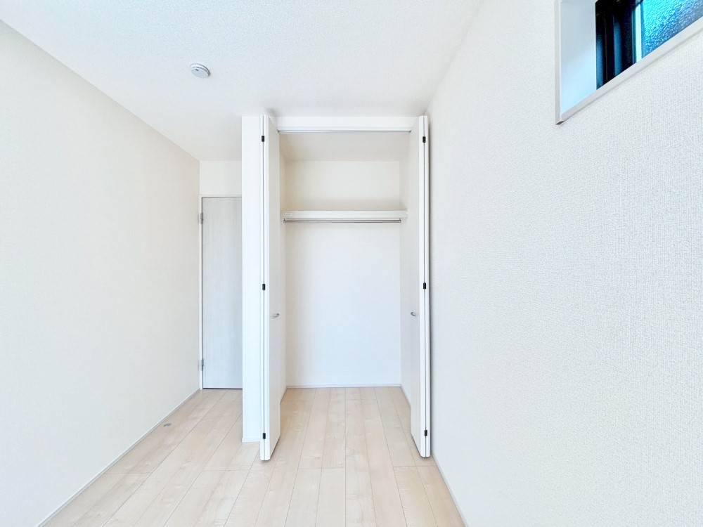 ���[ �����Ղ�̎��[�X�y�[�X�ŉ��K�ɕ�点���� 