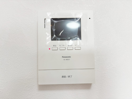 ���̑����� TV���j�^�[�t�C���^�[�t�H�����t���Ă��ăZ�L�����e�B�[��  