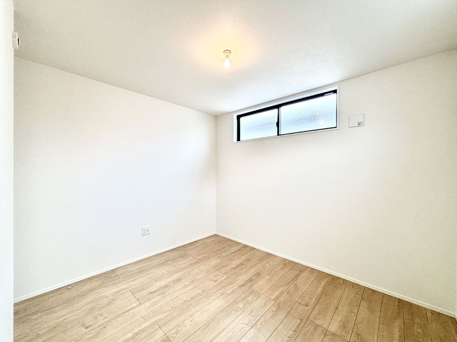 �q������ ������̂₳���������S�n�悢�v���C�x�[�g���[��  