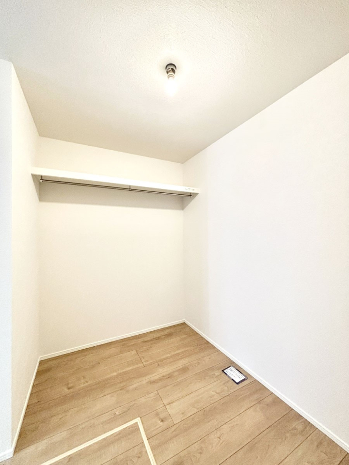 ���̑� �E�H�[�N�C���N���[�[�b�g�t���Ő�����Ԃ��L�����p�ł��܂��B