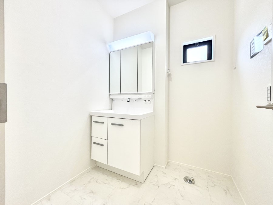 ���ʑ�E���ʏ� ���邢���ʏ��͖����̐g�x�x���y�����ł����Ⴂ�����ł��B