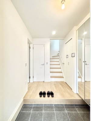 ���� �Ƒ��̋A��₨�q�l�������������}���錺��  