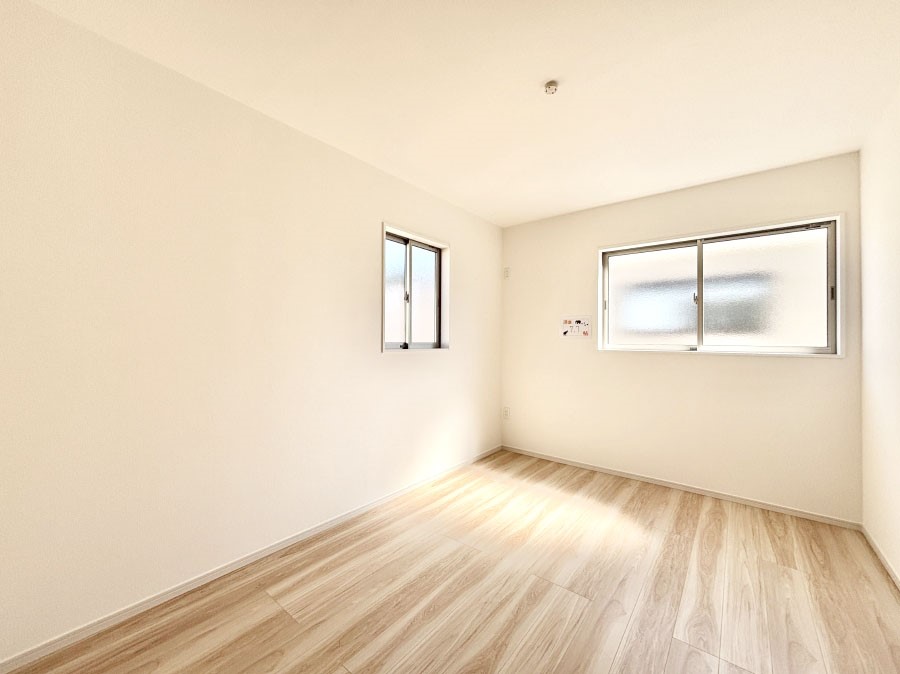 �q������ �Q�ʍ̌��Ŗ��邳�����ʂ��ǍD�I